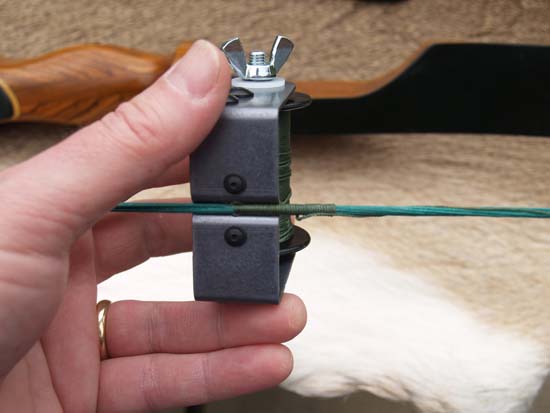 Learn Two Ways Of How To Serve A Bow String