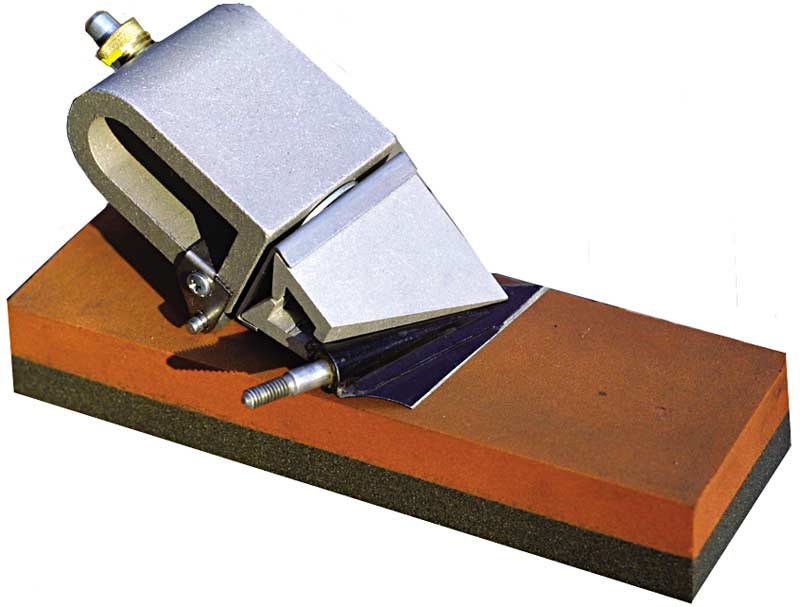 KME Sharpener: 1,000 blades later. Mirror Edges for even the uncoordinated  